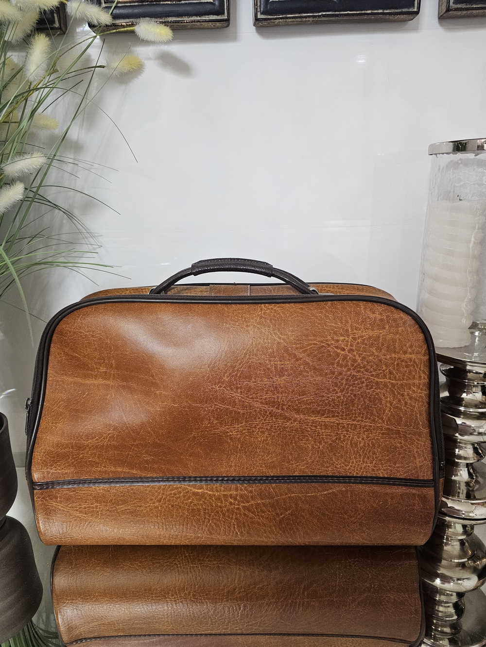 Vintage Men's Brown Leather Travel Duffel Bag - Classic Style